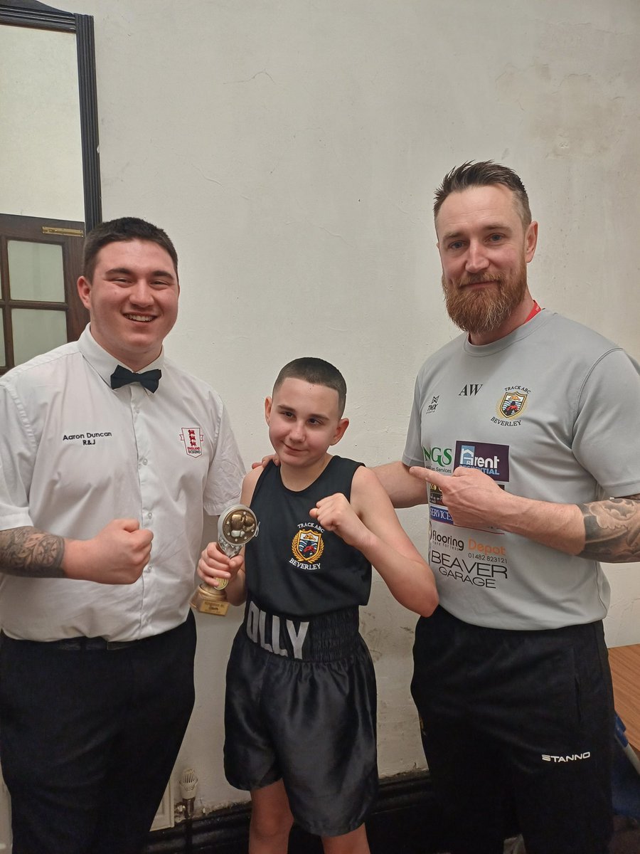 Olly was out last night over in Hull on the kingston show in what was his 2nd skills bout. Olly boxed with confidence for his first away show behind a good solid jab and came out all smiles. Well done Olly keep up the hard work 🥊🥊
