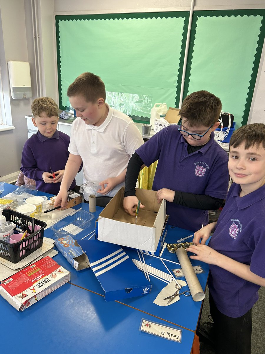 Mrs Cummings tweet media