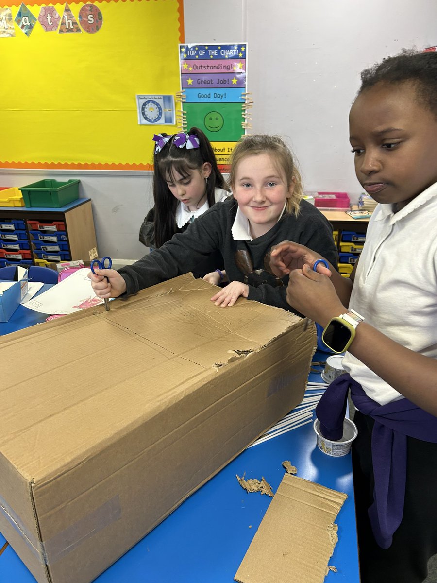 Mrs Cummings tweet media