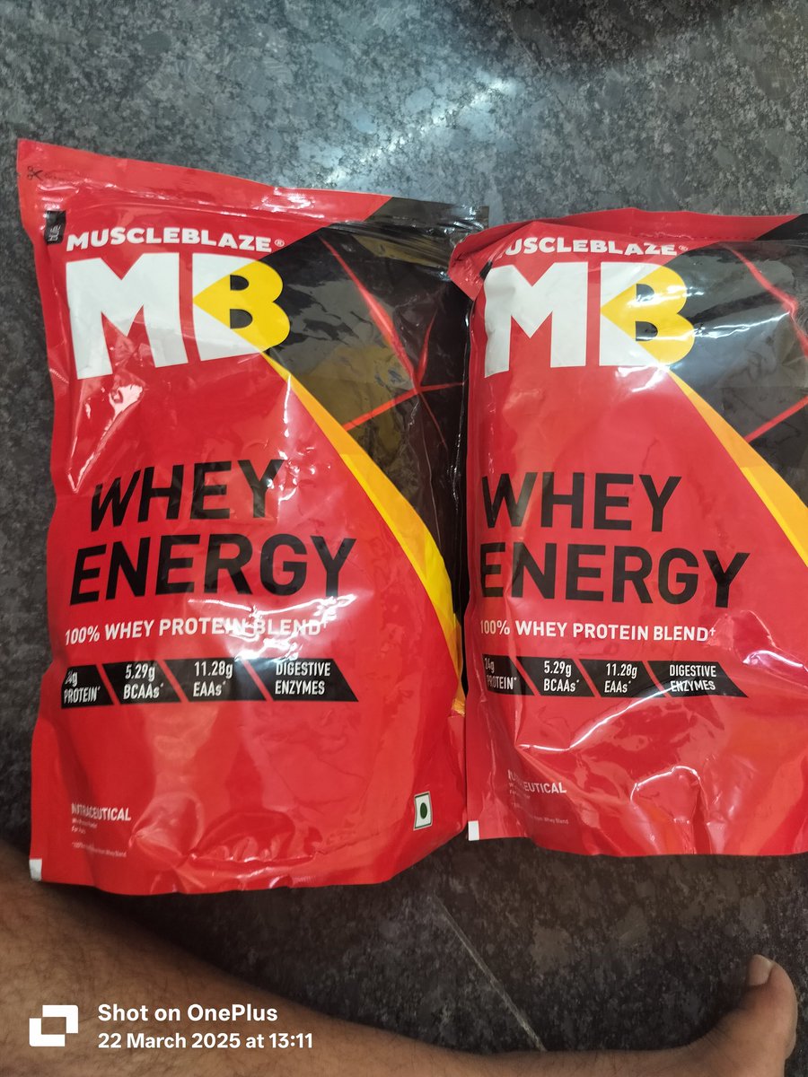 capraveen195's tweet image. Ordered Muscleblaze Biozyme Performance Whey from @ZeptoNow, received Muscleblaze Whey Energy. Zepto service insists they're the same, just 'different packaging.' Seriously? 🤯 Biozyme is an isolate, Whey Energy is a blend. Completely different products! #ZeptoFail  #Muscleblaze