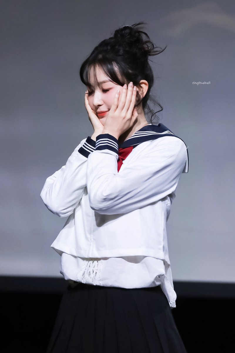 ringthebell_210's tweet photo. 250321 ms팬싸
⚓️

#레드벨벳 #RedVelvet #슬기 #SEULGI https://t.co/mcmGV2boBg
