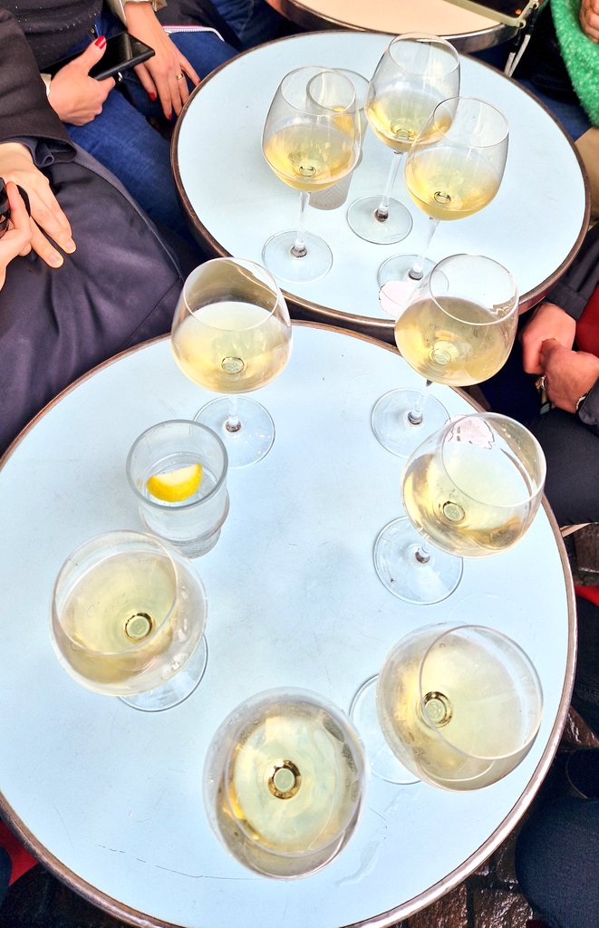 Étape 1 ❤️

Réunir dans un café parisien 
<a href="/Claire291180/">Me Clairette de Dey</a> <a href="/MaitreChouette/">Maître Petite Chouette</a>
<a href="/Madsquirrel99/">Cécilia Mota</a> <a href="/FerhatNawel/">Cquiqui</a> <a href="/Kpitaineadhoc/">Capitaine Ad'hoc</a> <a href="/bellezebut75/">BELLEZEBUT</a> <a href="/Avocamy/">Avocamy</a> <a href="/mamhgt97/">isa 🐈‍⬛🐈👻🎃</a> <a href="/Madame_Pyjama/">Madame Pyjama</a> 

Et by surprise qui se joignent à nous pr le we 😉 <a href="/estivalnathali1/">Estival Nathalie</a>
Et <a href="/Ti_te_Marie/">Petite Marie</a>

#MQD