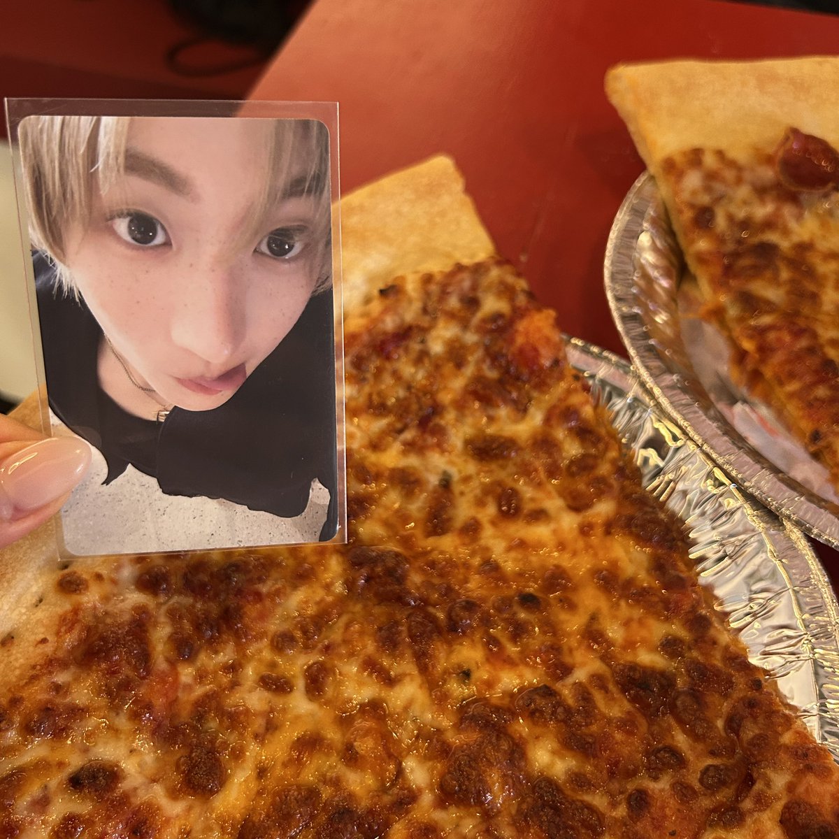 마딛는 핏짜 🍕

#Eat_pizza_with_itboy