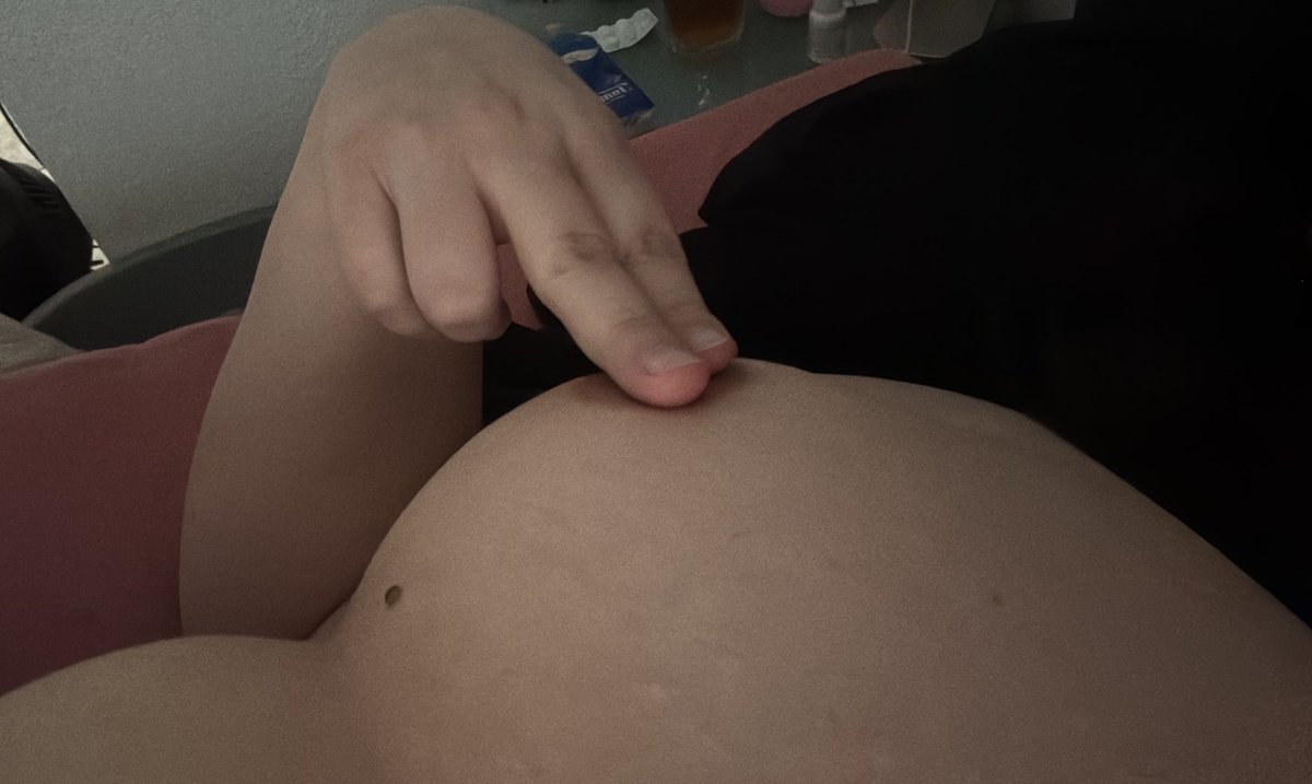 First time doing this here… 🤭
Enjoy tiddy~ 😜