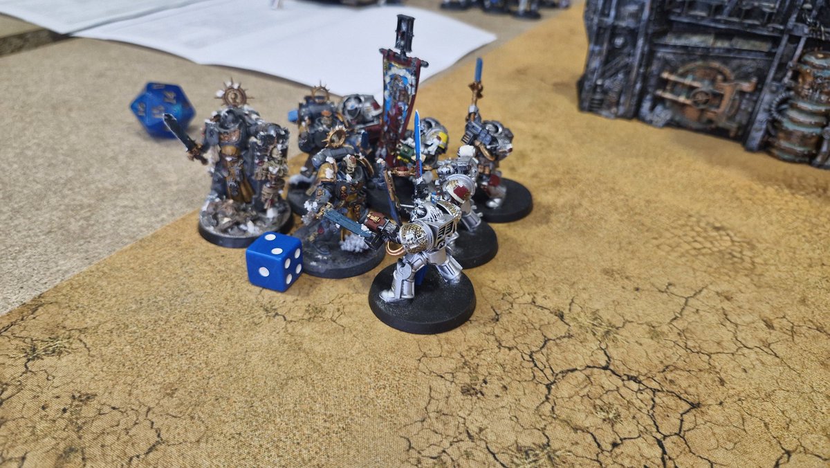 Vjever's tweet image. Žene u birtijama, muški su ostavljeni u igraonici