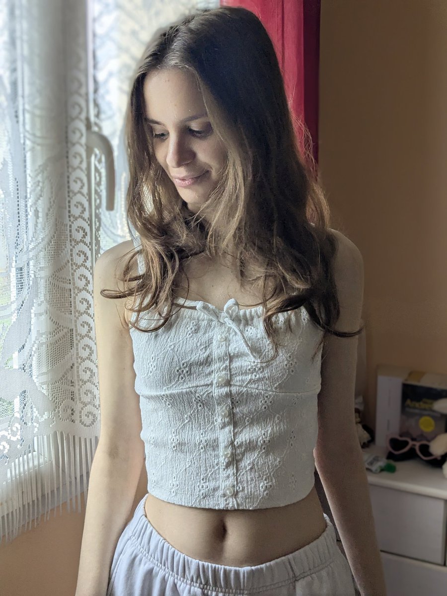 nonovolt's tweet photo. #JolieFille #ChicAndCasual #FashionVibes #EffortlessStyle #GirlsWithStyle #CasualChic #TrendyLooks #StyleInspo #EverydayElegance #FashionistaLife https://t.co/YA3hU9ABYU