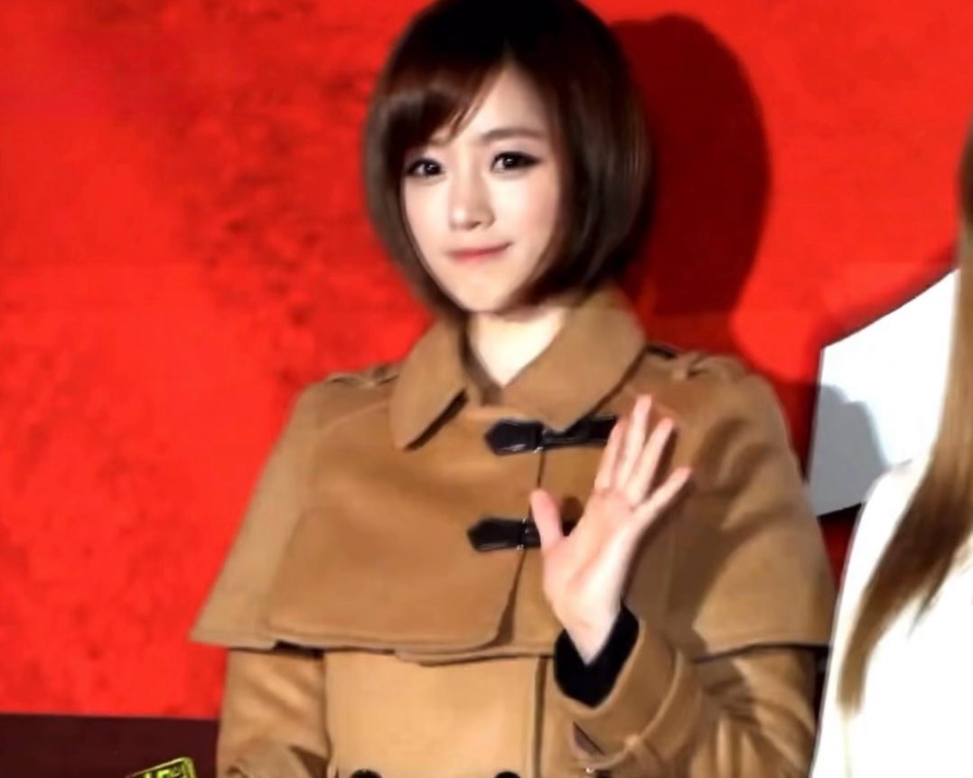 이날 함은정 어느정도로 인간리락쿠마미. 잇냐면
리락쿠마 등 뒤 지퍼 열면 은정님 뿅하고 나타날 것 같음