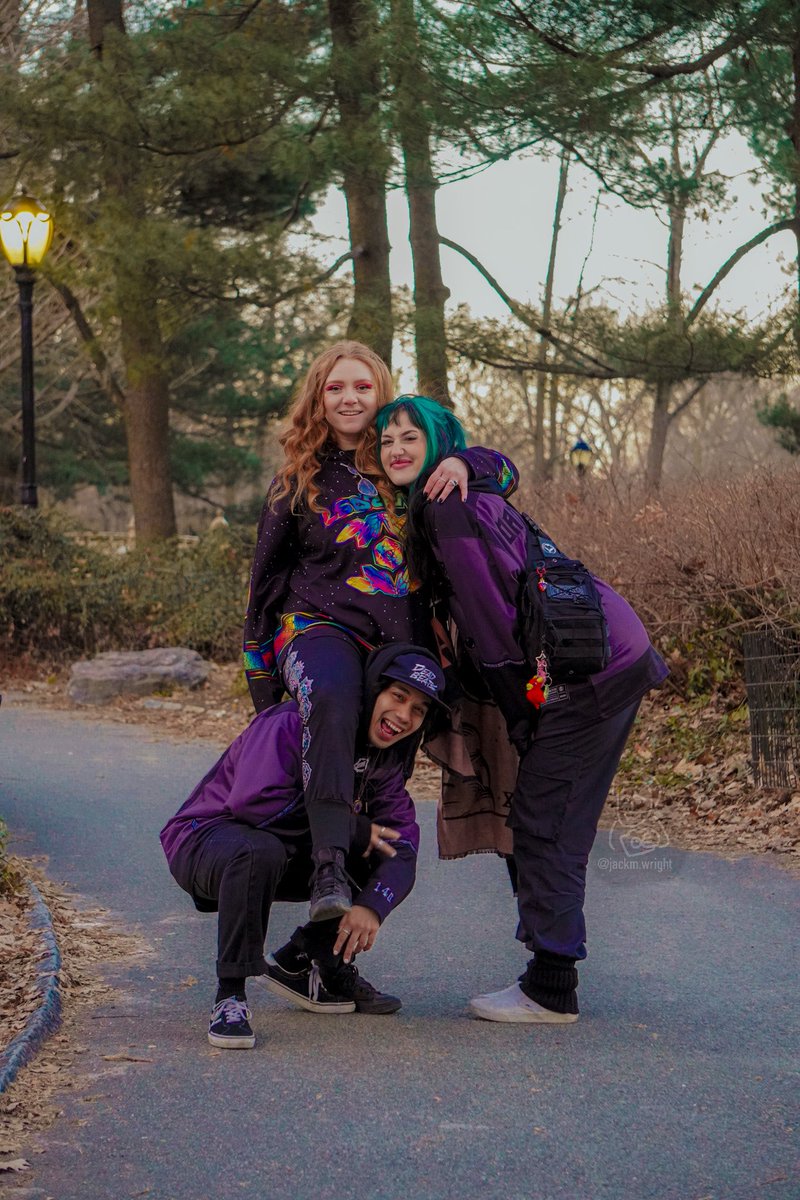 em1thy's tweet photo. visited central park and encountered @ jackm.wright (instagram) who took these of us 🥹 https://t.co/YkWrGFM427