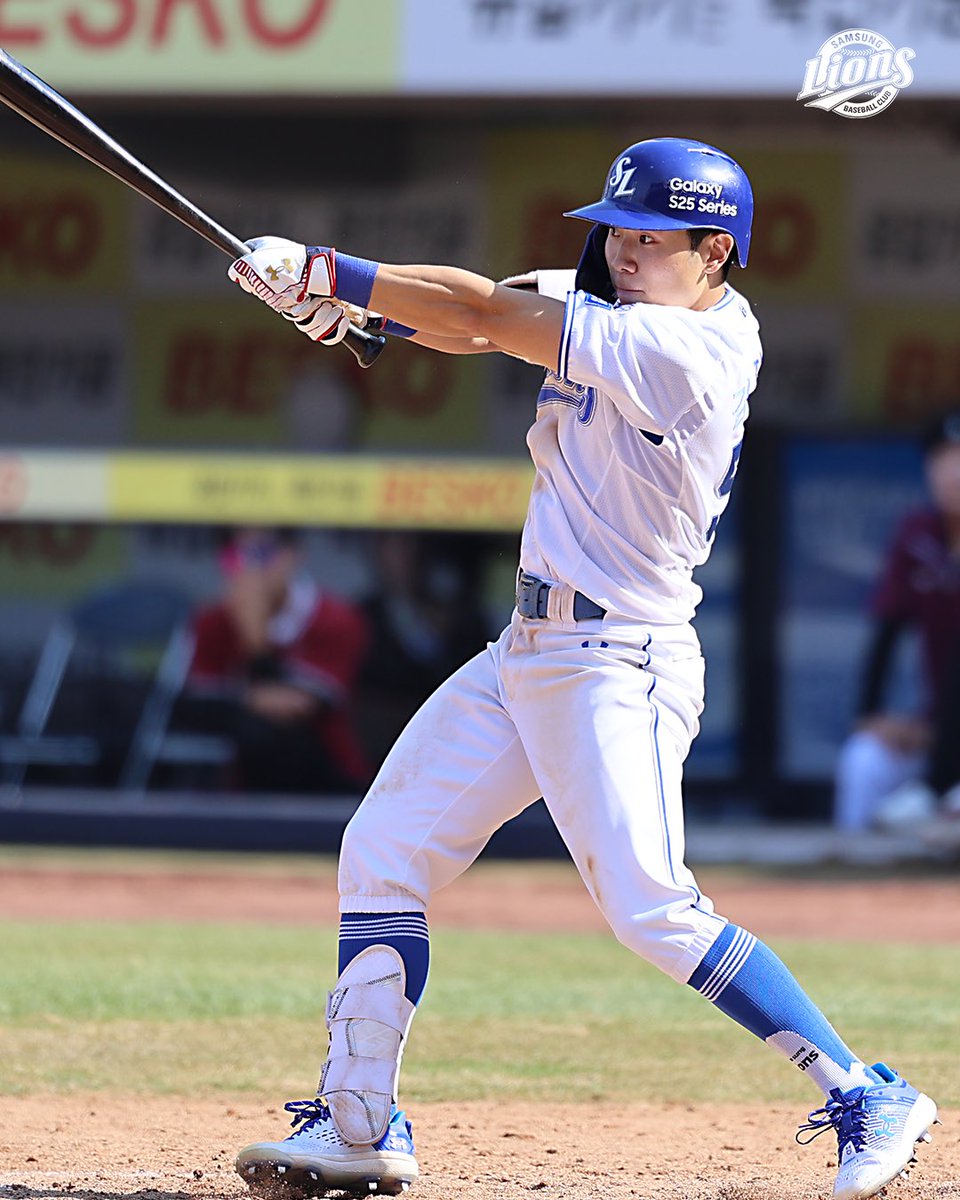 [3월 22일 키움전 경기 스케치]

다시 돌아온 야구의 시간⚾

개막전서 18안타와 2홈런으로 13득점하며
불타는 타격감을 보여준 우리 선수들!

개막전 승리의 순간들을 담아왔습니다!💙