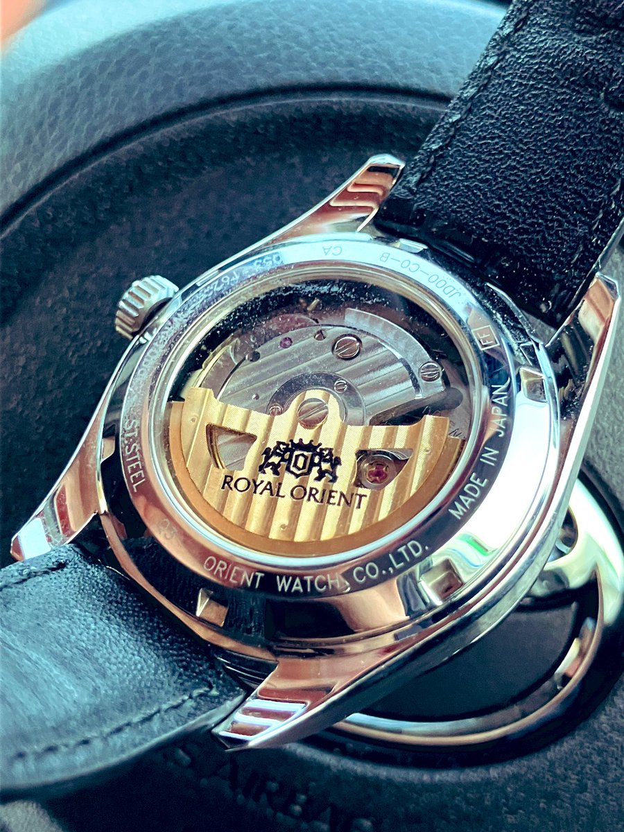wAcN39rRbO4olXW's tweet photo. ちっちゃい蚊��たいな羽虫が大量発生している
車に入ってくるなー!💢
#royalorient https://t.co/PvJpKT3tSB