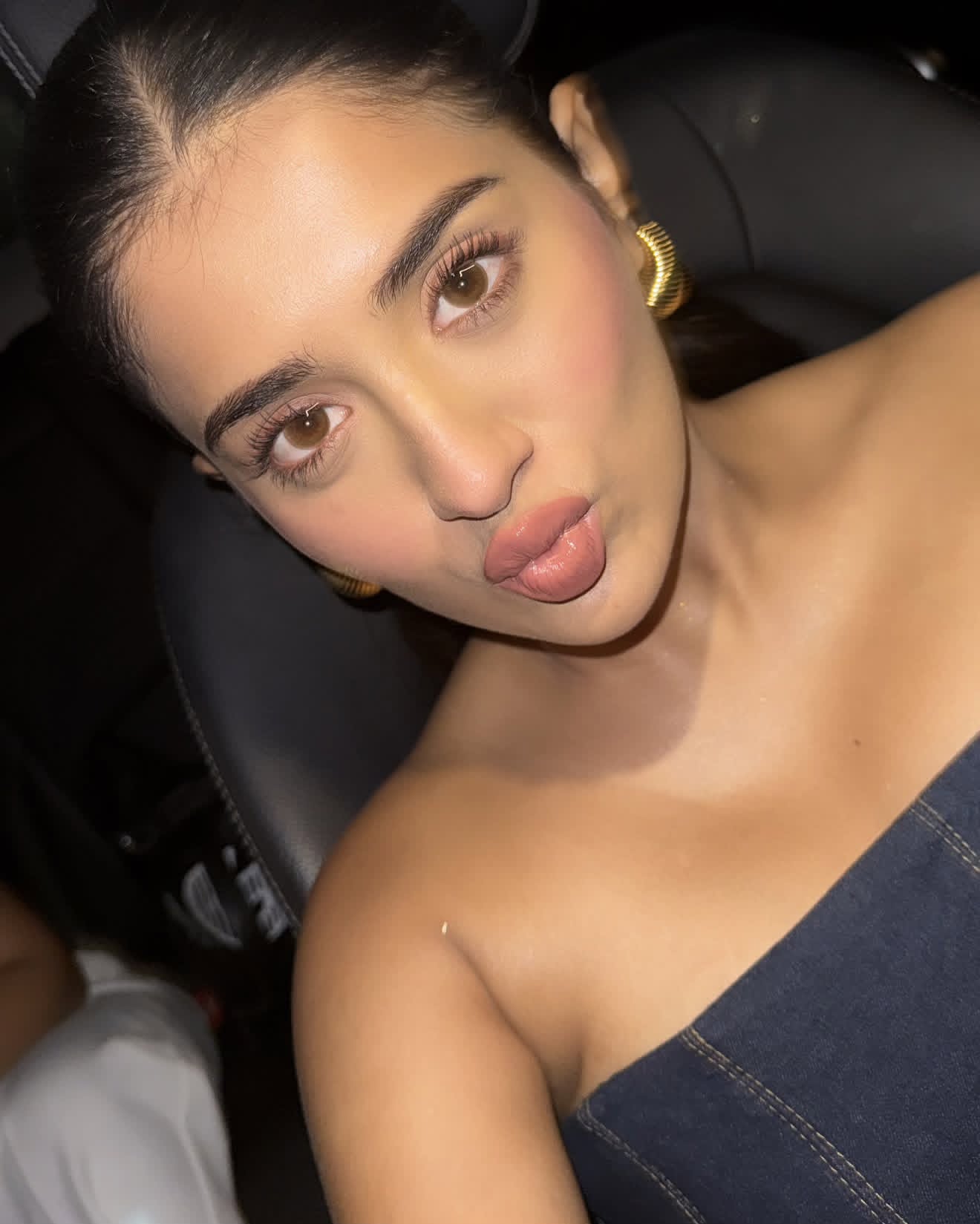 GmofWq5agAArTH0?format=jpg&name=large