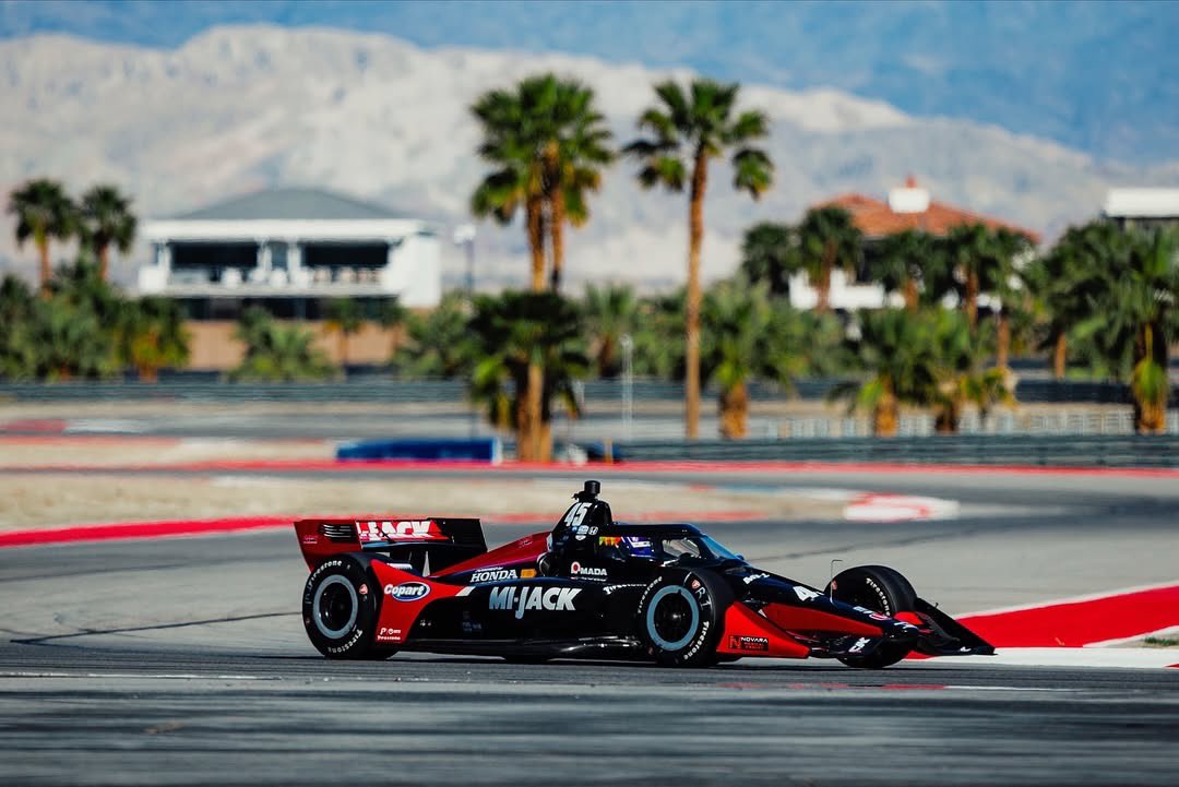 P8 in FP1 😁 

Still improvements to be made but a great start for us in the #45 Mi-Jack Copart Honda <a href="/RLLracing/">Rahal Letterman Lanigan Racing</a> 

Love this place! <a href="/TheThermalClub/">The Thermal Club 🏁</a> 🌴