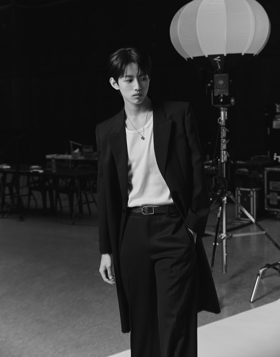 IDID_starship's tweet photo. Debut’s Plan : 1st <NewKids7> 베네핏 콘셉트 포토 📸 
✨1st  〈NewKids7〉
#장용훈 #JANGYONGHOON 

🌱 https://t.co/WlJqYXrcrF
🗳 https://t.co/zP6o2IkbwK

#STARSHIP #Debuts_Plan #NewKids #뉴키즈 https://t.co/HTSVqkOxPb