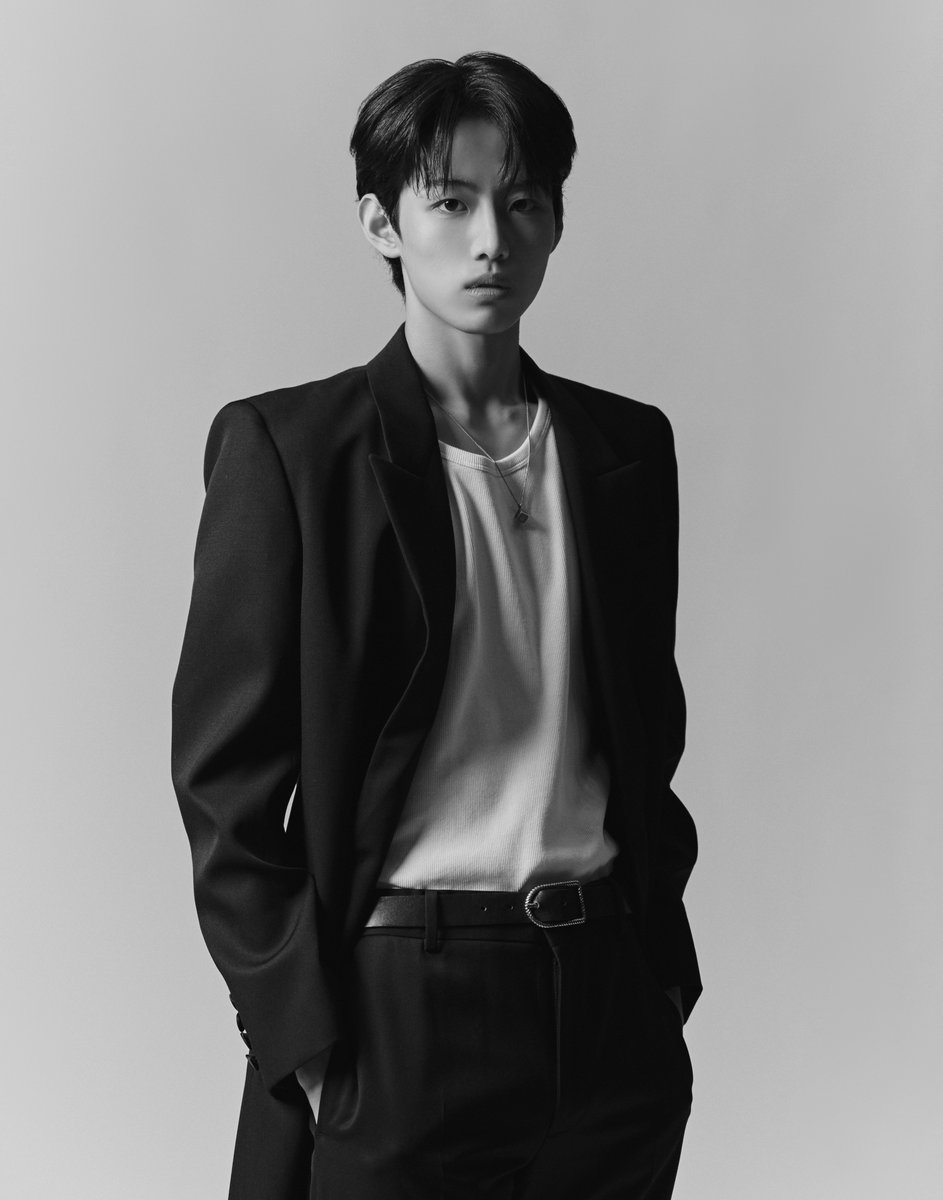 IDID_starship's tweet photo. Debut’s Plan : 1st <NewKids7> 베네핏 콘셉트 포토 📸 
✨1st  〈NewKids7〉
#장용훈 #JANGYONGHOON 

🌱 https://t.co/WlJqYXrcrF
🗳 https://t.co/zP6o2IkbwK

#STARSHIP #Debuts_Plan #NewKids #뉴키즈 https://t.co/HTSVqkOxPb