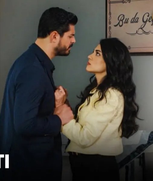 GuvenirSevim's tweet photo. @DTural 🧿👏👏👏
#Gelin #CiHançer
#talyaçelebi #cenaytürksever
#gelindizisi #kanal7 https://t.co/qBwYM24Jg8
