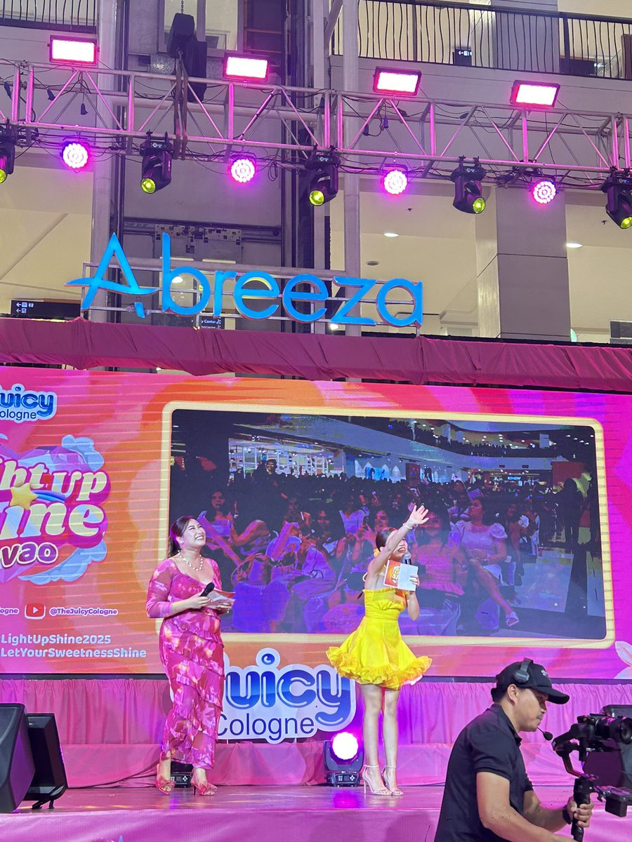 Juicy_Cologne's tweet photo. This is it! Padayon ang sweetness diri sa Davao kay naa na si Belle Mariano for the Juicy Cologne Light Up, Shine event!💖

Kinsa pa ang wala nakaabot? Dali na mo, and let your sweetness shine!✨

#JuicyCologne
#LightUpShine2025 #LightUpShineDavao
#LetYourSweetnessShine https://t.co/cbwHwTofPT