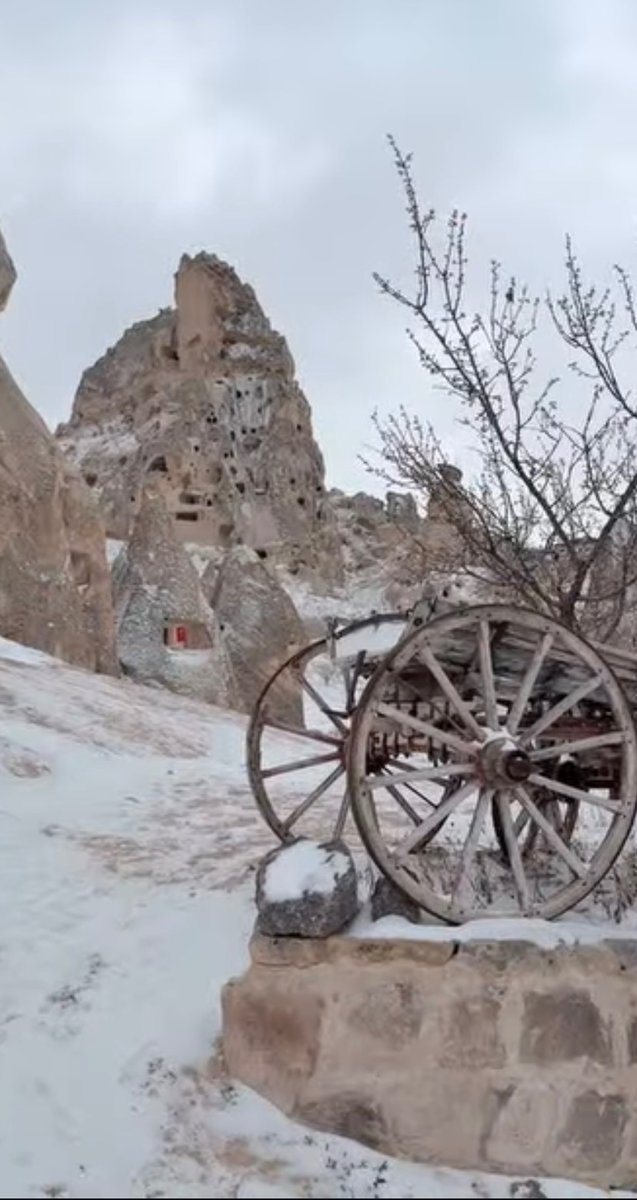 Bir kaç gün karlı Kapadokya kaçamağı 😎

 #nevsehirbayan #nevsehiresc #nevsehircift #nevsehirtekerkek