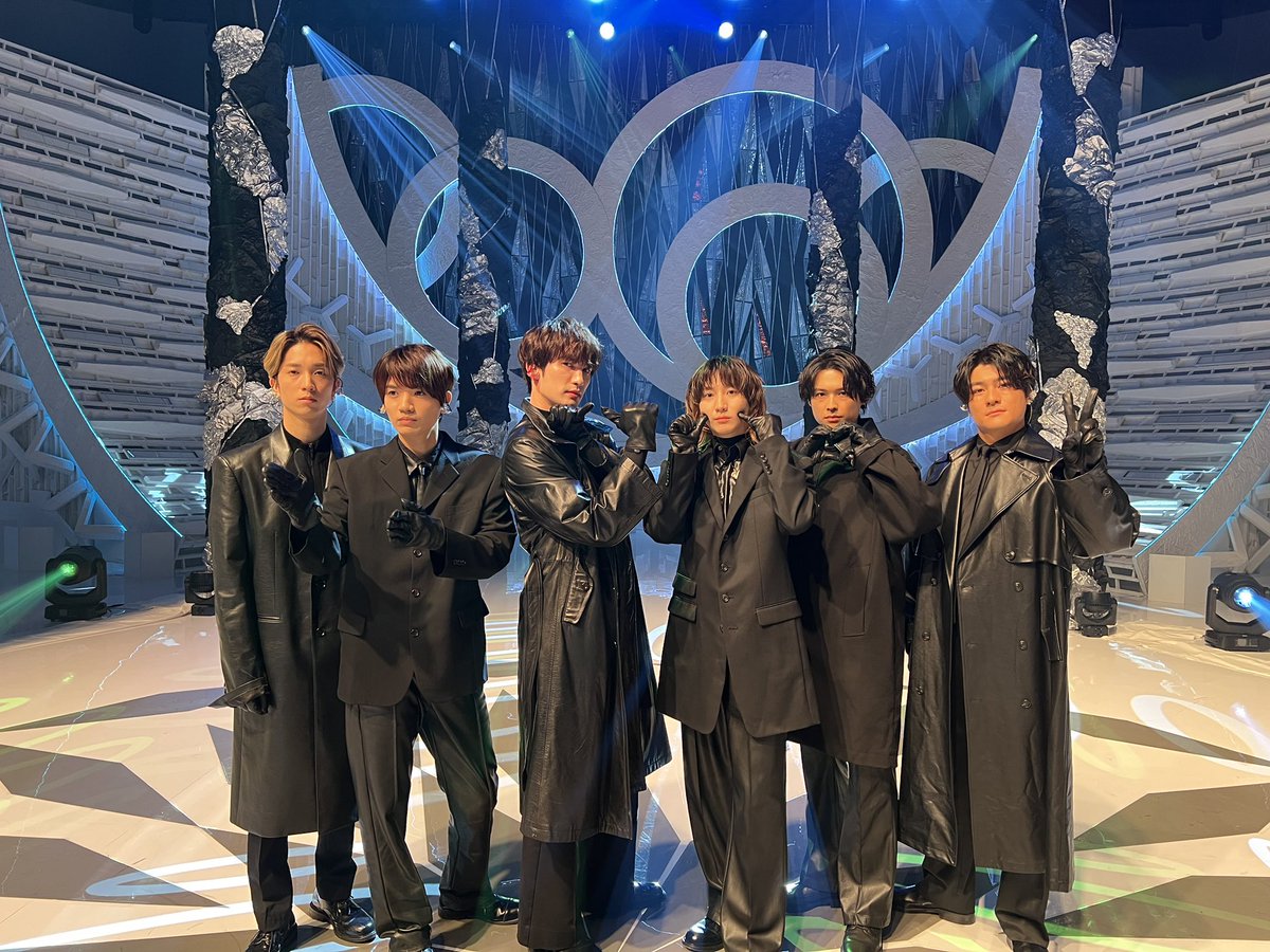 SixTONES_SME's tweet photo. ／
#SixTONES
#MUSICFAIR 出演しました🎤
＼

ジェシー主演 映画『お嬢と番犬くん』主題歌
「#バリア」を披露しました😎🫶

SixTONES 14th SG「バリア」発売中💿
https://t.co/YR01sEyPn1

🎬MV
https://t.co/sx2R2eTu6Q

#SixTONES_バリア
@SixTONES_SME
@MUSICFAIR_fuji https://t.co/sufVQHKc18