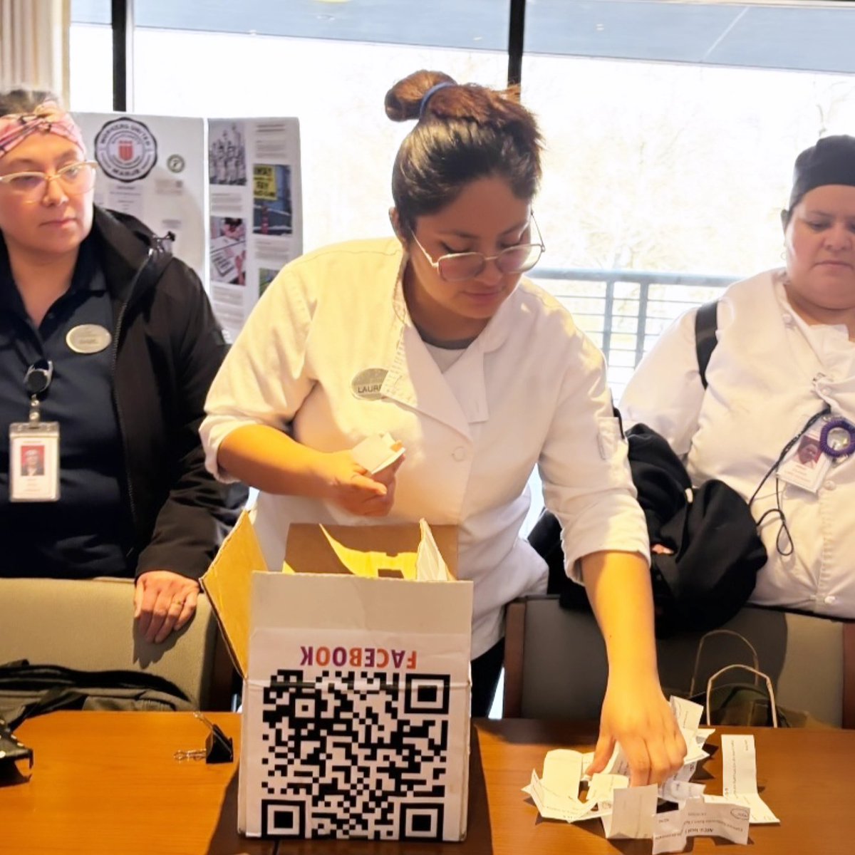 WorkersUnitedMA's tweet image. Our members at Navy Federal Credit Union
Local 15-9 in Vienna, Virginia ratified a new union contract that put the union in contract! The contract includes a 15% wage increase in the first year &amp;amp; 5% increase in years two &amp;amp; three!#wumarjb #unionyes #unions #1u