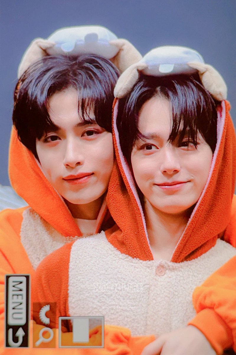 XIONLIFE_110's tweet photo. 250322 #시온    

칩앤데일 셀카 올려주길 기다림 .. OTL

#원어스 #ONEUS #XION #손동주 #シオン https://t.co/naguTmOFgg