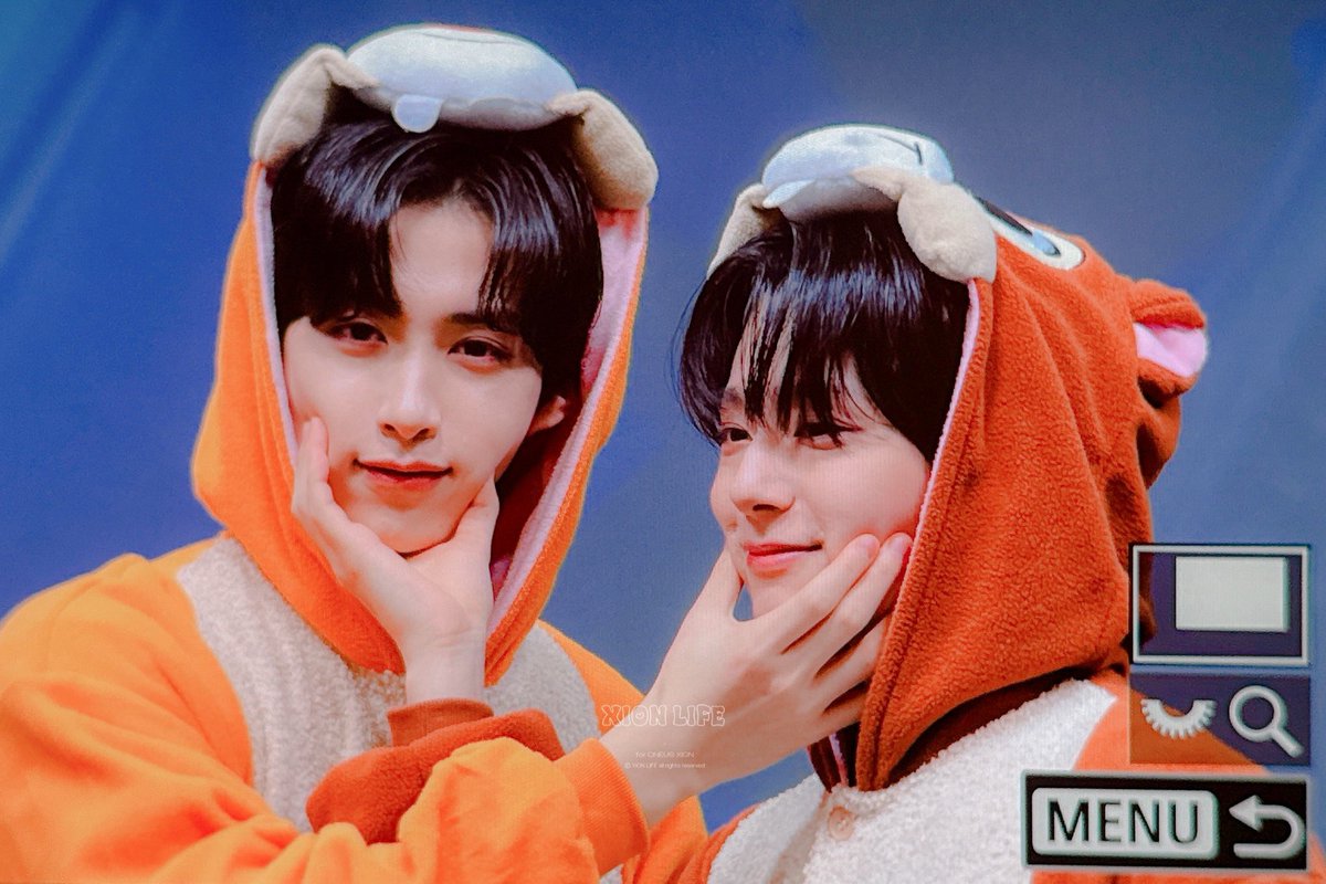 XIONLIFE_110's tweet photo. 250322 #시온    

칩앤데일 셀카 올려주길 기다림 .. OTL

#원어스 #ONEUS #XION #손동주 #シオン https://t.co/naguTmOFgg