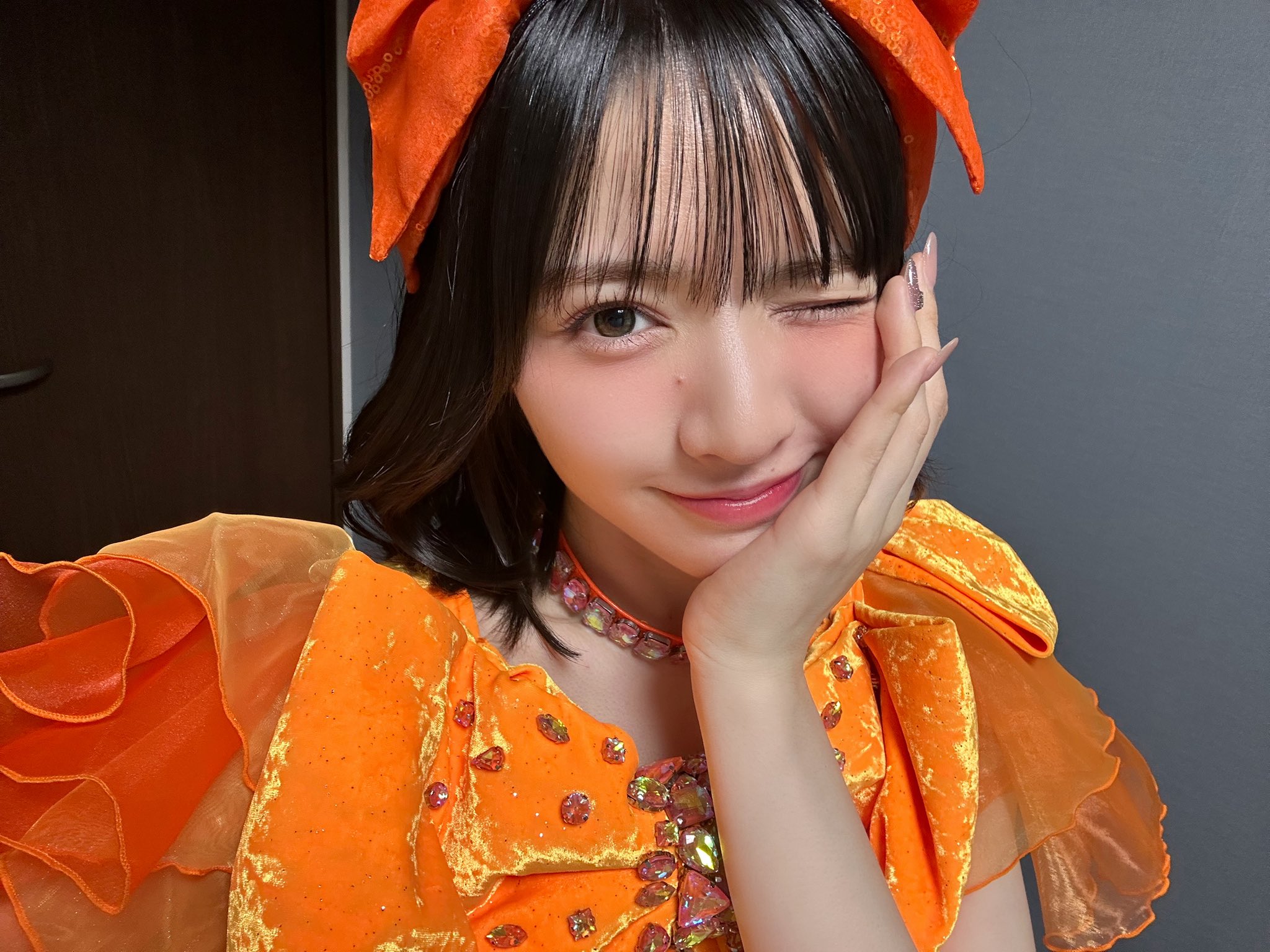 FRUITS ZIPPER ユニフォーム オレンジ　鎮西寿々歌 新品】FRUITSZIPPER 鎮西寿々歌 OSHI APIユニフォーム - メルカリ