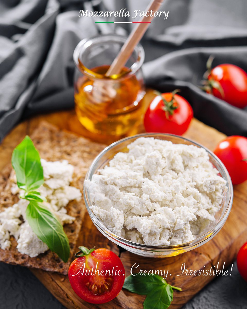 Mozzarellajoint's tweet photo. Our Fresh #Ricotta is produced daily from %100 Fresh Milk. #MozzarellaFactory https://t.co/IYAK9BLQgz