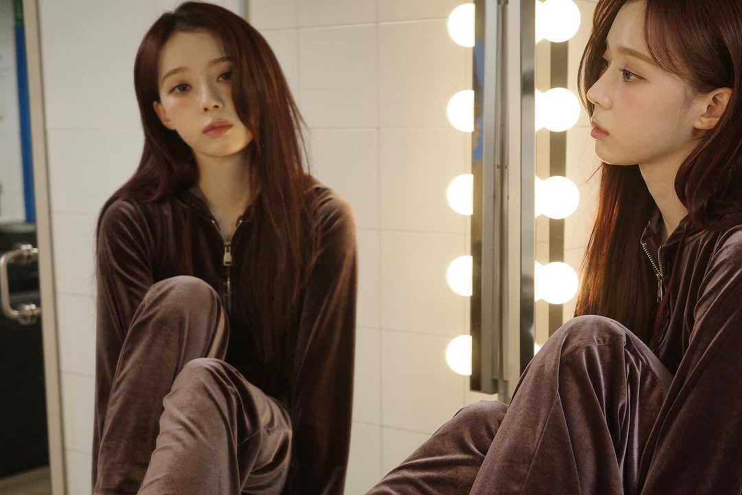 aespapic's tweet photo. #WINTER imwinter instagram update https://t.co/TvjKabJugM