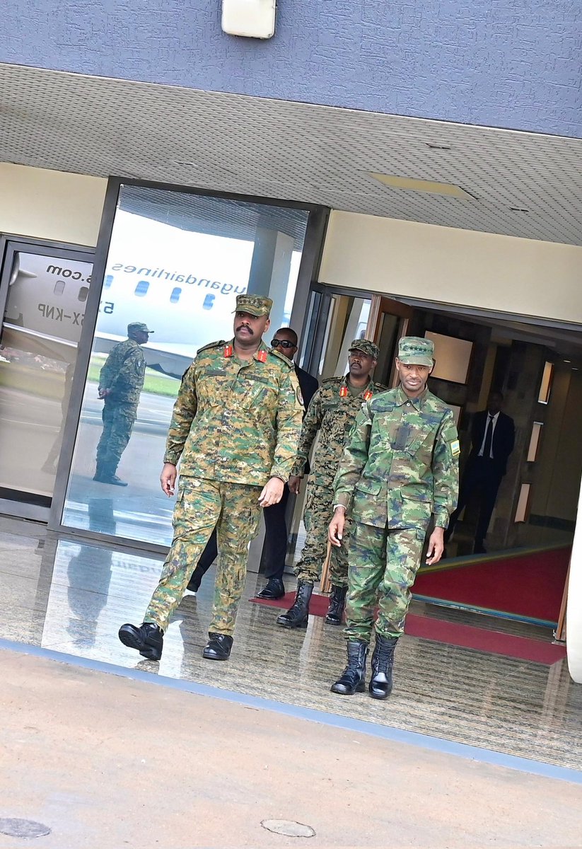 CDF Gen Kainerugaba Concludes Kigali Visit kampalapost.com/content/cdf-ge…