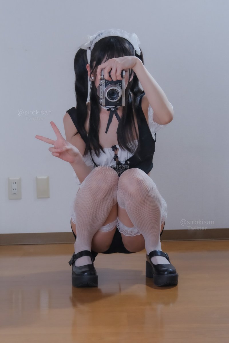 自撮りメイドさん♡ https://t.co/5PdnOcAMlB