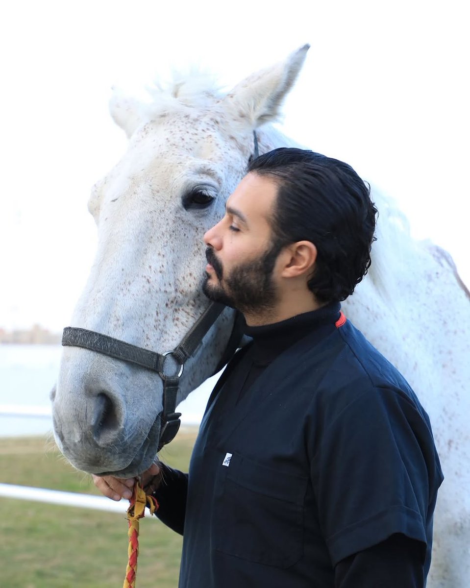 كل عام وانتم بخير 
مبارك علينا وعليكم شهر رمضان 🤍
#٦٠شو_مع_الدكتور_حاتم_ستين 
#طبيب_الرحمة 
#عآشق_الخيل