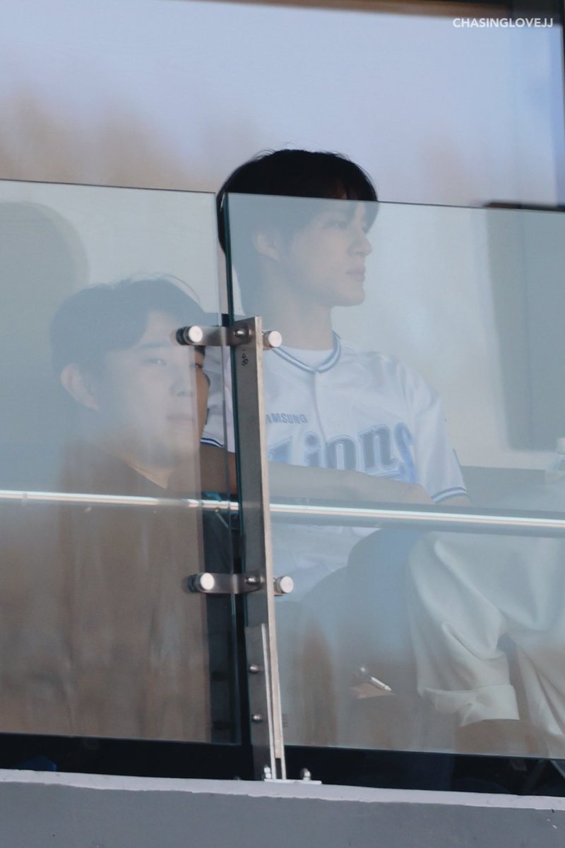 250322 삼성 시구 

셀카…

#제노 #JENO #엔시티드림 #NCTDREAM