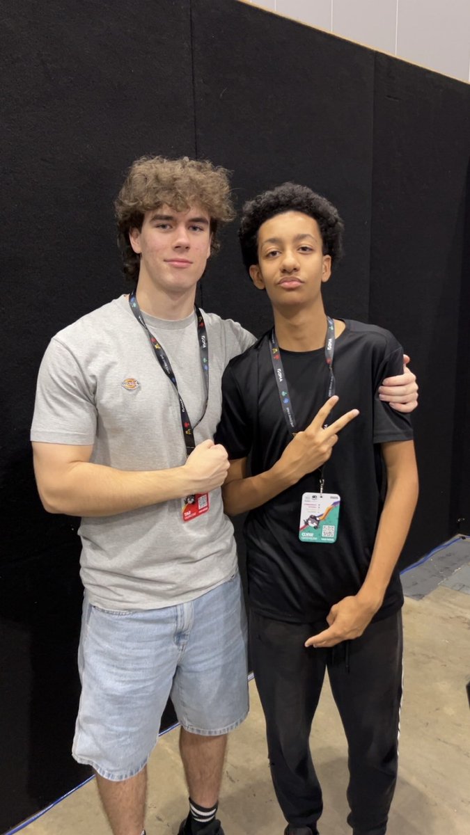2nd in the Gaming Expo Fortnite Tourney with my irl 😅 

🥈$300 

Met <a href="/sebbyoce/">sebby</a> in real life too the KING
