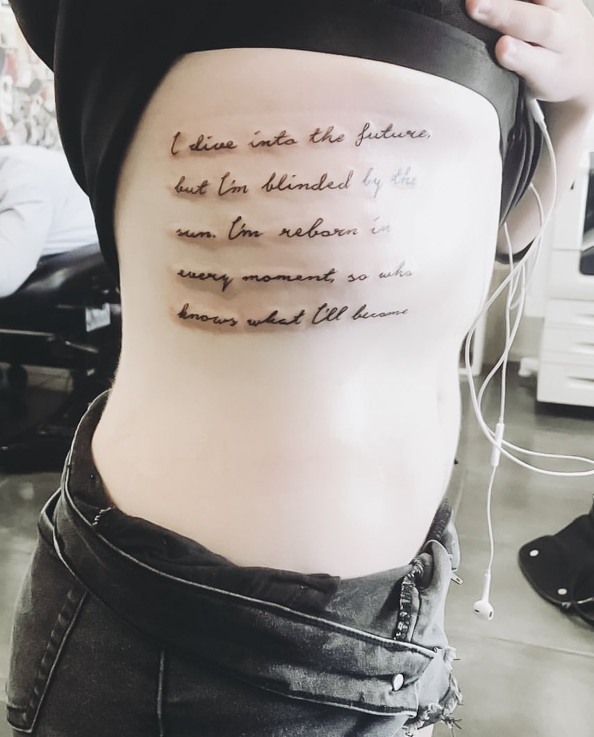 Rachswiftie97's tweet image. If your an og Selenator show us your special Selenator things! I’ll start 🥰🖤
Sadly I haven’t been able to meet her manifesting it from Aus 🇦🇺✨