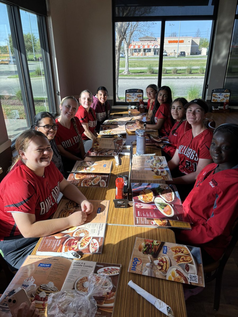 Coach Bryant (@shanebryant31) on Twitter photo So proud of these girls!! They have rallied for 3 wins in the past couple of days, including a great Team Win this morning! Now time for some breakfast before our Championship game at 12:30!! <a href="/AHSBulldogSB/">Austin Softball</a> <a href="/AHSBulldogs/">AHS Bulldog Athletics</a> <a href="/SFAHS_Bulldogs/">Austin High School</a> So proud of these girls!! They have rallied for 3 wins in the past couple of days, including a great Team Win this morning! Now time for some breakfast before our Championship game at 12:30!! <a href="/AHSBulldogSB/">Austin Softball</a> <a href="/AHSBulldogs/">AHS Bulldog Athletics</a> <a href="/SFAHS_Bulldogs/">Austin High School</a>