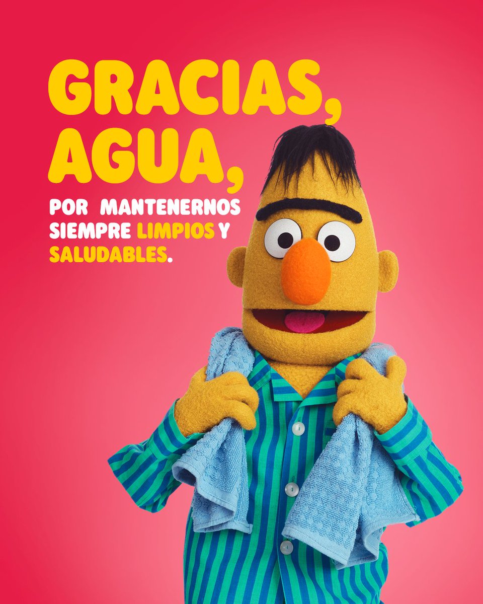 PlazaSesamo's tweet photo. 🌊💧 Todos juntos digamos: ¡Gracias, agua! En este #DíaDelAgua, recordemos lo importante que es cuidarla todos los días. 💙 Cada acción que realizamos impacta nuestra vida y la de nuestro planeta. ¡Démosle nuestro amor protegiéndola! 🌍✨❤️ https://t.co/h2Cqvk0WTj