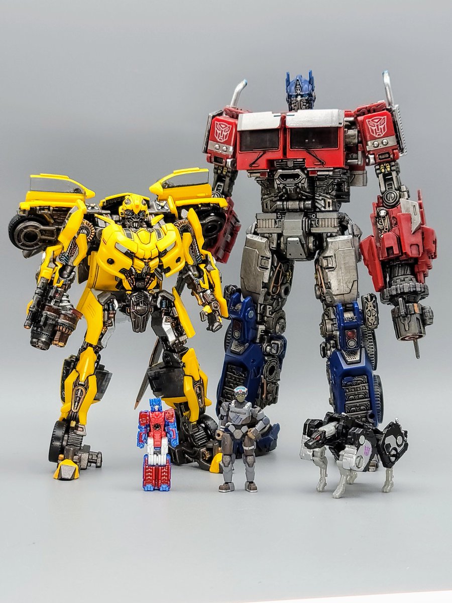 プロクオリティでオリジナルTFを製作したりするワニャマルさん<a href="/pakamaru17/">ワニャマル</a>のNEST隊員(サンプル)をガッツリ塗装！
極細筆1本で塗り分けました。

すごく小さいのによく動き、ディティールも練られている素晴らしい作品です。
オタマ変形カエルメカをはじめとするカエルシリーズの展開も楽しみです♪