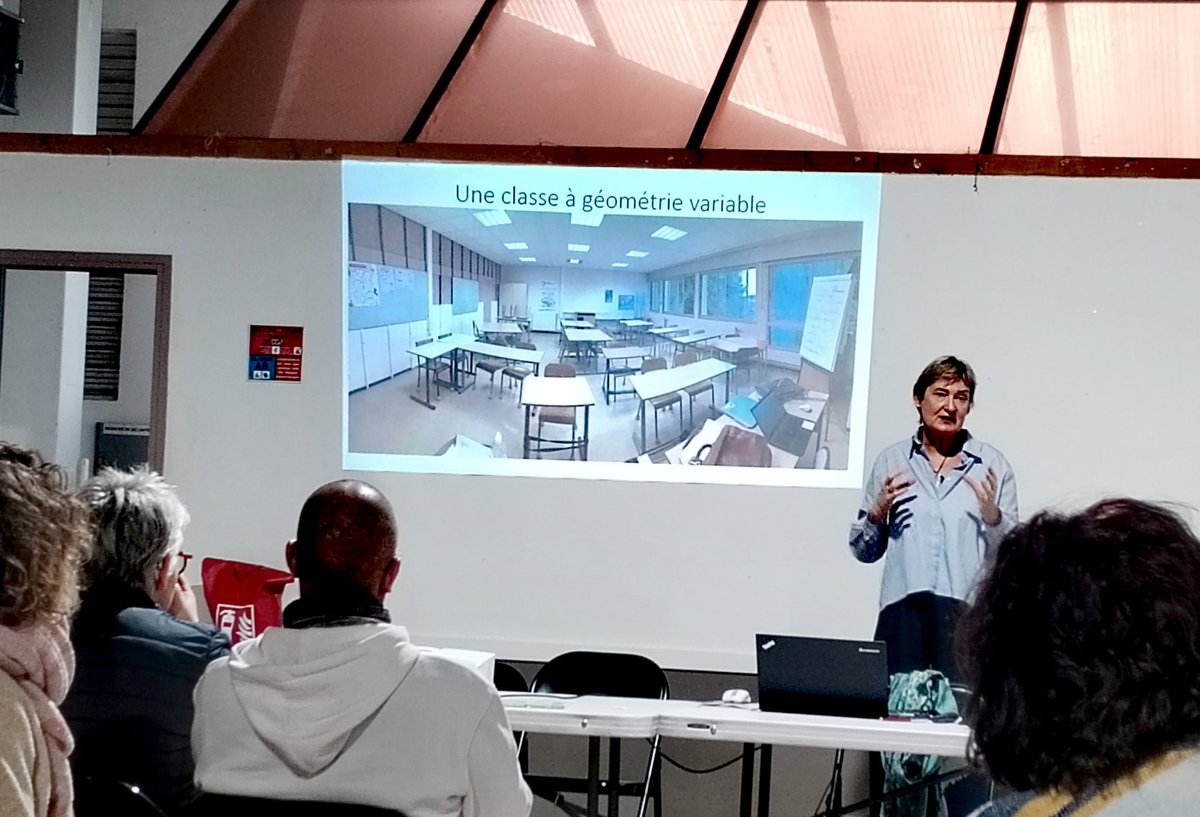 Sylvain Connac ▶️🐘 (@connacsylvain) on Twitter photo Dans un contexte de Conception Universelle des Apprentissages #CUA , Corinne Neuhart a organisé l'espace des cours de français avec des îlots, des tables de 2 ou individuelles et une table d'appui
<a href="/pidapi_asso/">PIDAPI_asso</a> #Colloquev2025 Dans un contexte de Conception Universelle des Apprentissages #CUA , Corinne Neuhart a organisé l'espace des cours de français avec des îlots, des tables de 2 ou individuelles et une table d'appui
<a href="/pidapi_asso/">PIDAPI_asso</a> #Colloquev2025