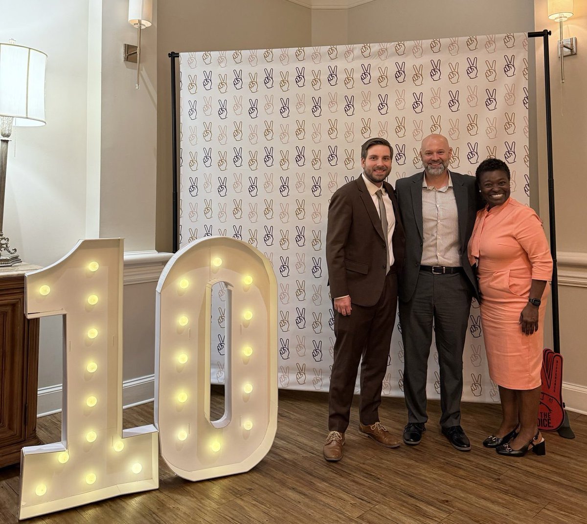 Thank you to the Be The Voice leadership team for having us. Always happy to promote positive programs and initiatives in our schools! <a href="/bethevoice0RG/">Be THE Voice</a> <a href="/JScottFarr/">Scott Farr</a> <a href="/ricsprincipal/">Kindra Smith, Ed. D.</a>