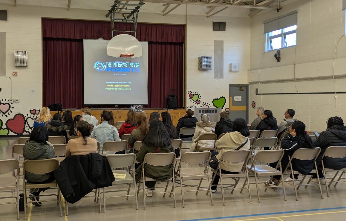 Pᴀᴜʟ Dᴀᴠɪs #ᴏɴʟɪɴᴇsᴀғᴇᴛʏ #privacy tweet media