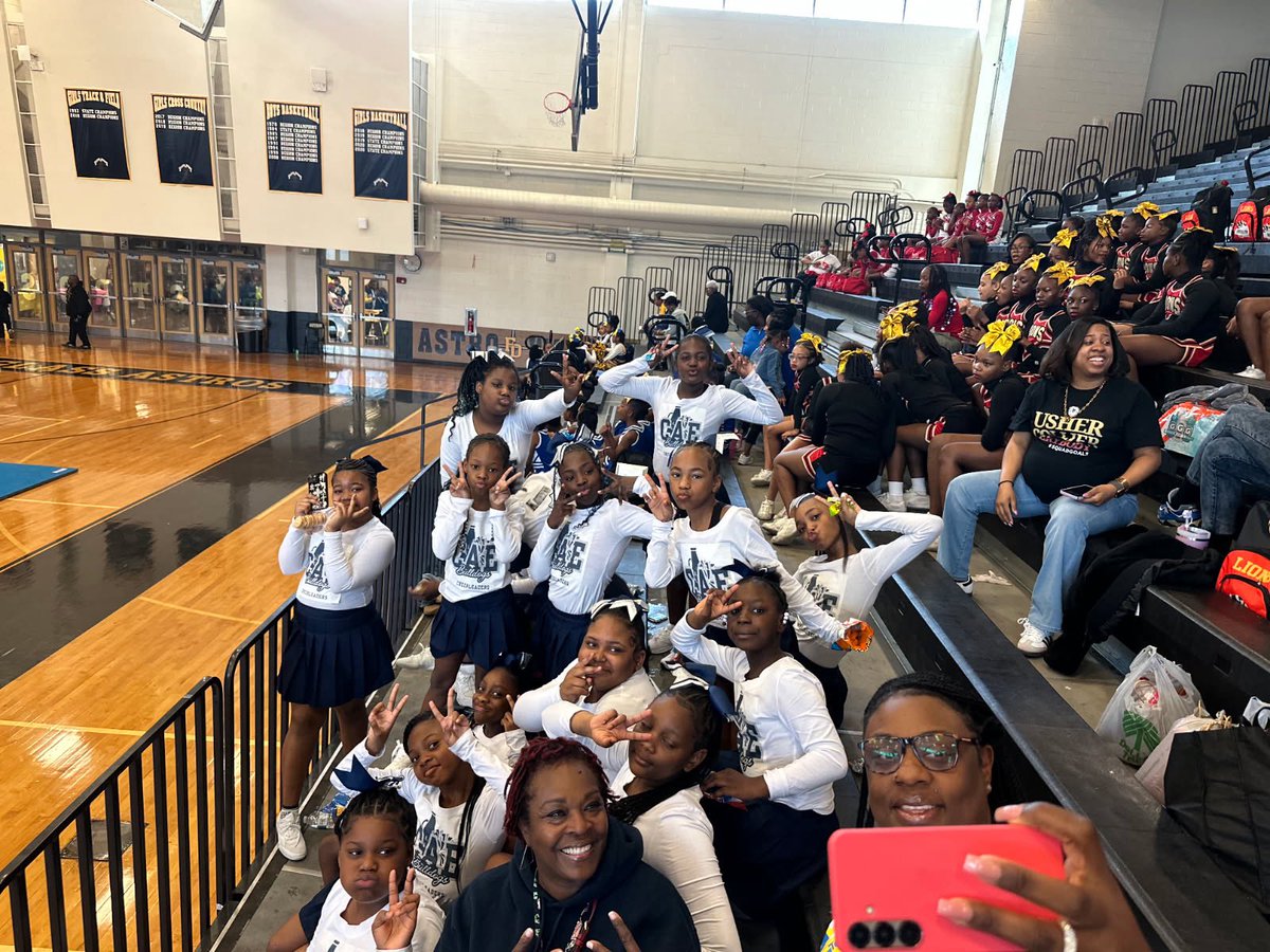 APS Cleveland Avenue Elementary School (@apsclevelandes) on Twitter photo Congratulations to our Bulldog cheerleaders for their participation in the cheer competition this morning at <a href="/apsDouglassHigh/">Frederick Douglass H</a>! Congratulations to our Bulldog cheerleaders for their participation in the cheer competition this morning at <a href="/apsDouglassHigh/">Frederick Douglass H</a>!
