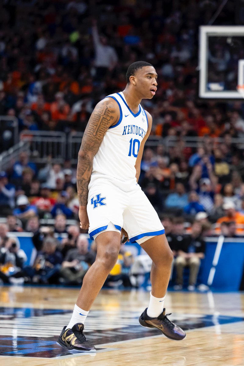 Kentucky beats Troy 76-57. Takes on Illinois Sunday.

#bbn #weareuk #gobigblue #kentucky #marchmadness