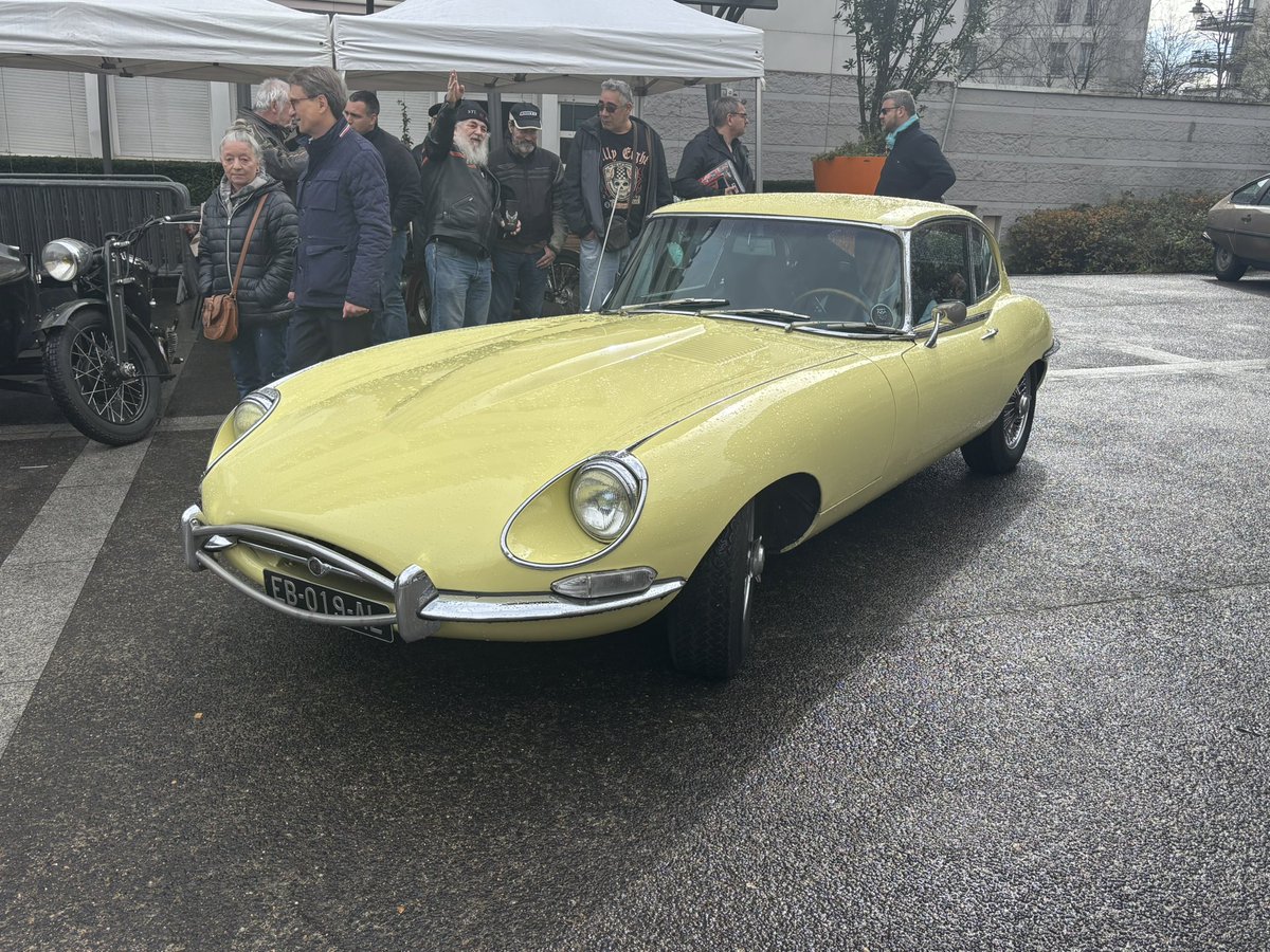 Nadege Azzaz tweet media