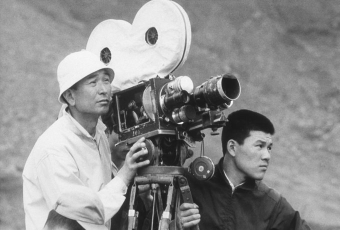 Gibboanxious's tweet photo. #InRemembrance of Akira Kurosawa (23 Mar 1910 – 6 Sep 1998)
his top 10 movies (as a director) are:
10. Red Beard
9. Dersu Uzala
8. The Hidden Fortress
7. Throne of Blood
6. Yojimbo
5. High and Low
4. Ikiru
3. Rashomon
2. Ran
1. Seven Samurai
#JapaneseDirector #JapaneseGod https://t.co/rlOL23Plid