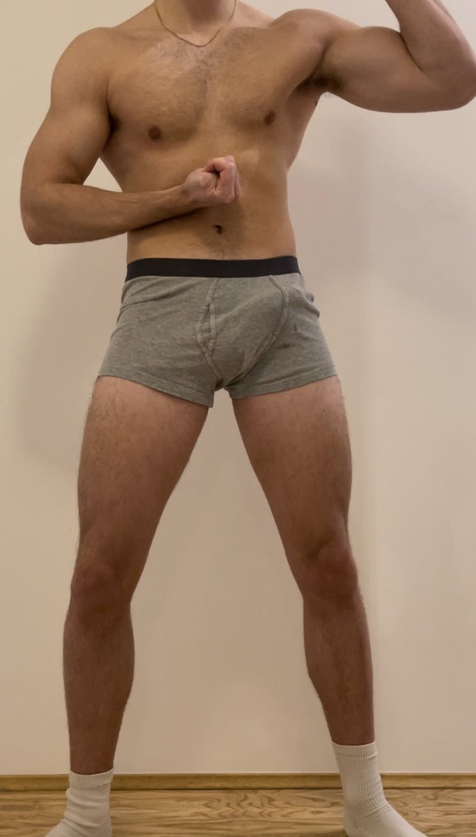 Say “hi” for 🍆 pic in dms