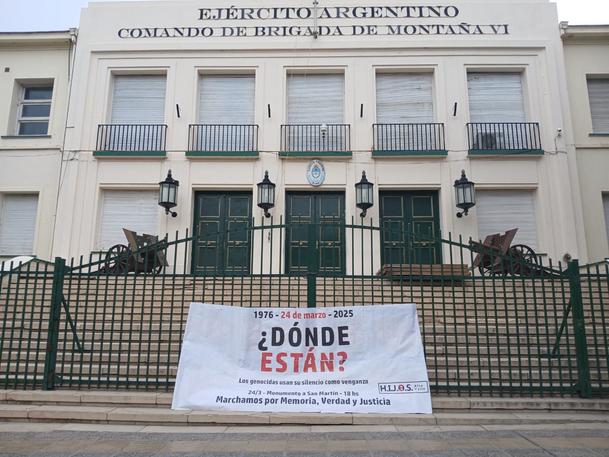 #LaMemoriaEnMarcha 
#49AñosDelGolpe 
#DóndeEstán?

Hijes Alto Valle invita a marchar, por la Memoria, la Verdad y la Justicia. 
Este 24, en Neuquén a las 19.30 en el monumento a San Martin.