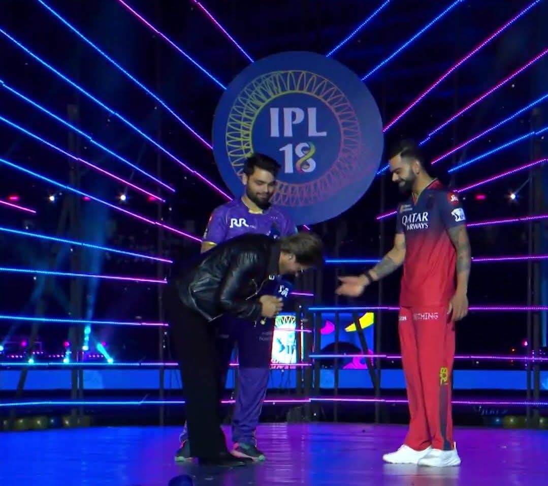 भारत में केवल एक ही किंग है और वह है विराट कोहली.!👑
