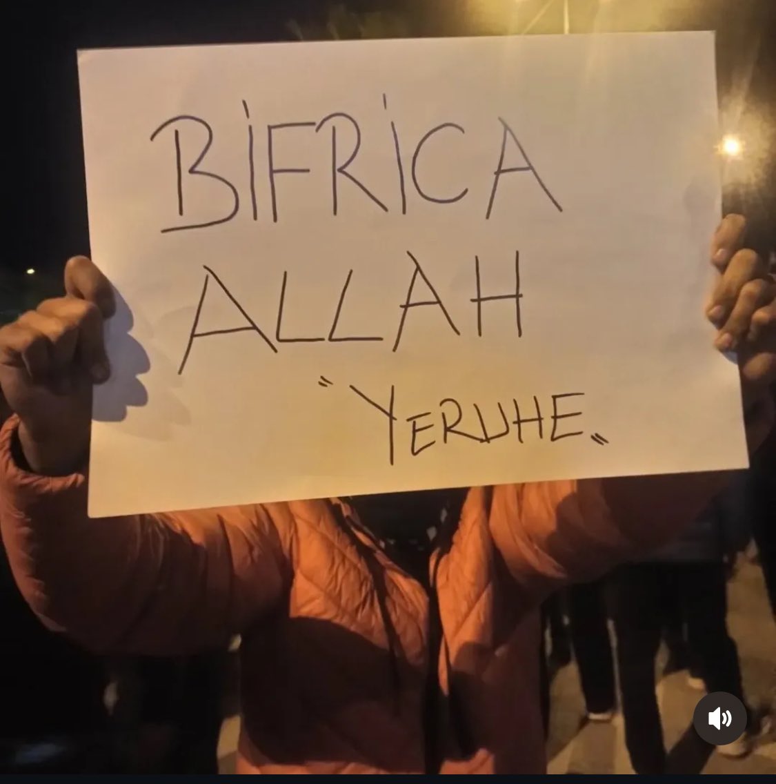 Mert (@merthuzmeli) on Twitter photo 