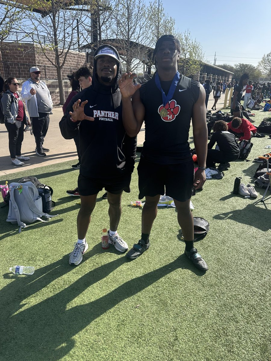 ChhstrackF's tweet photo. Congratulations to Matthew Udemba on his 1st place finish at the Jesuit-Sheaner Relays with a throw of 183.10🥇 https://t.co/109krUmQQw