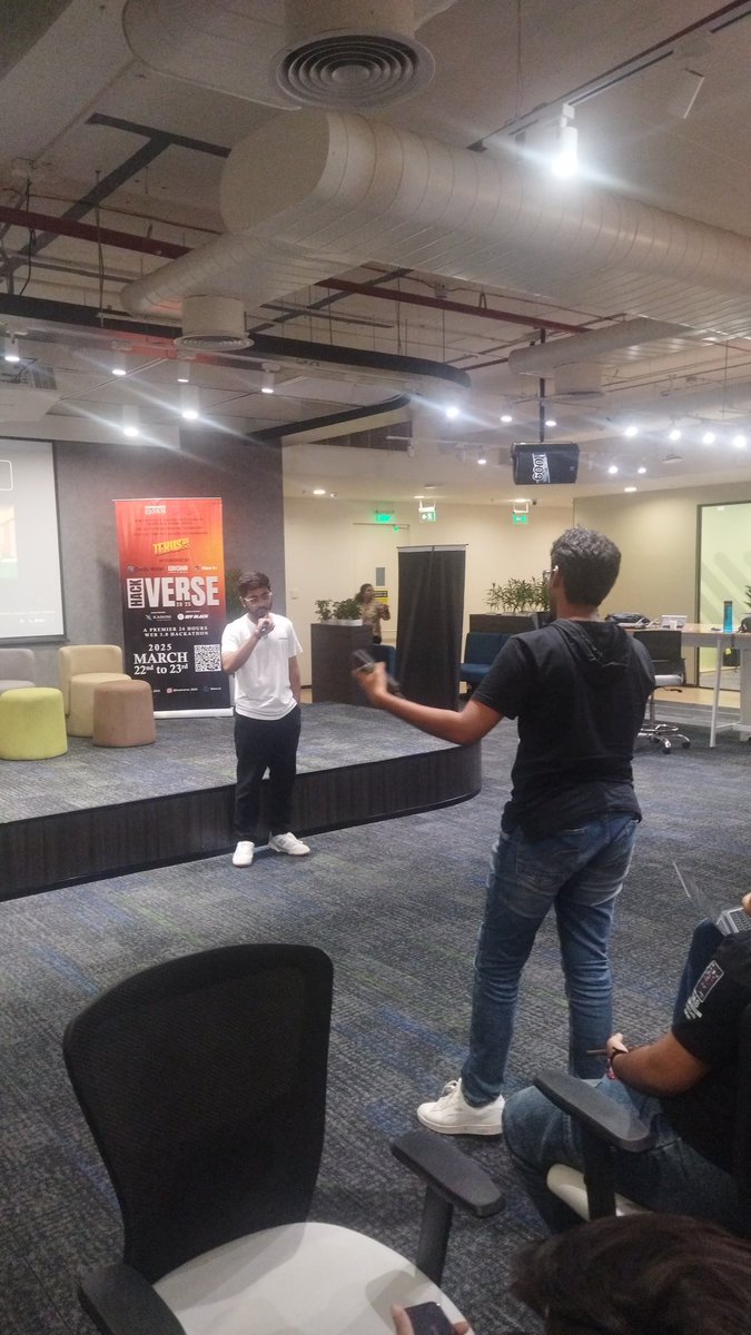 nithinanikin's tweet image. Having a session on Blockchain. Understanding Opportunities and Infinite possibilities in Web3 organised by @WH_India and @hack_verse. Thank you for this event. 

#hackverse #wormholeindia #web3